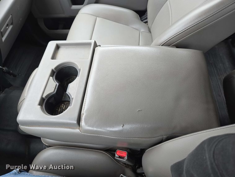 image for item DP6407 2016 Ford F150 SuperCab pickup truck