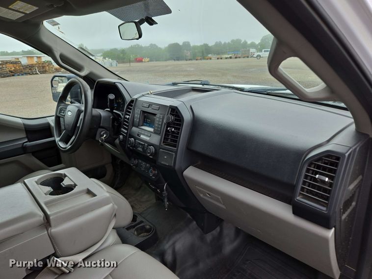 image for item DP6407 2016 Ford F150 SuperCab pickup truck