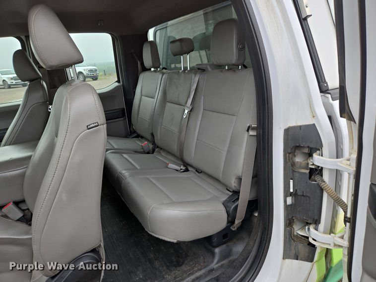 image for item DP6407 2016 Ford F150 SuperCab pickup truck