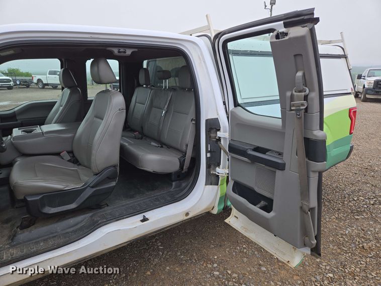 image for item DP6407 2016 Ford F150 SuperCab pickup truck