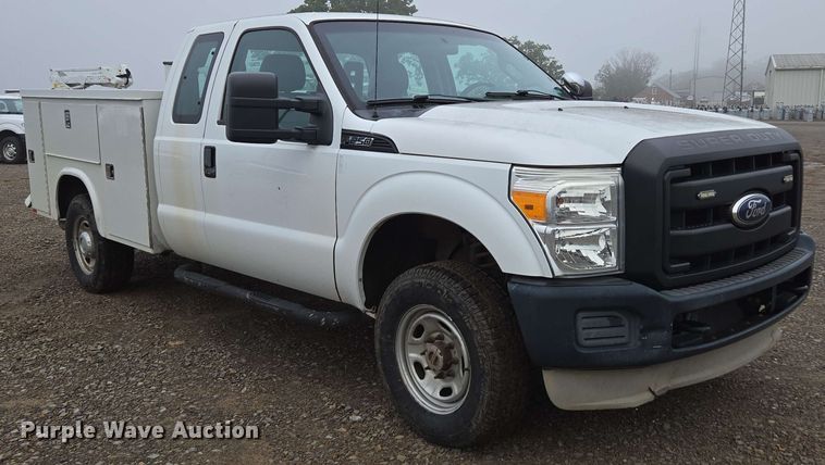 image for item DP6408 2011 Ford F250 Super Duty utility bed pickup truck