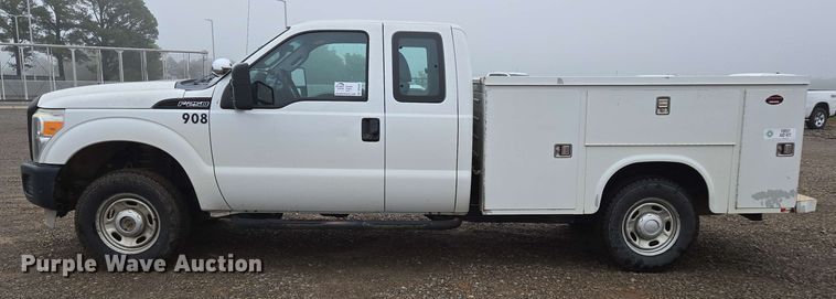 image for item DP6408 2011 Ford F250 Super Duty utility bed pickup truck