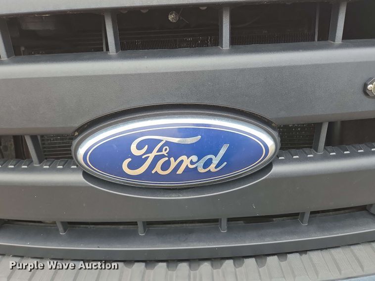 image for item DP6408 2011 Ford F250 Super Duty utility bed pickup truck