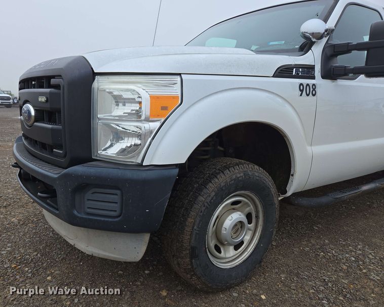 image for item DP6408 2011 Ford F250 Super Duty utility bed pickup truck