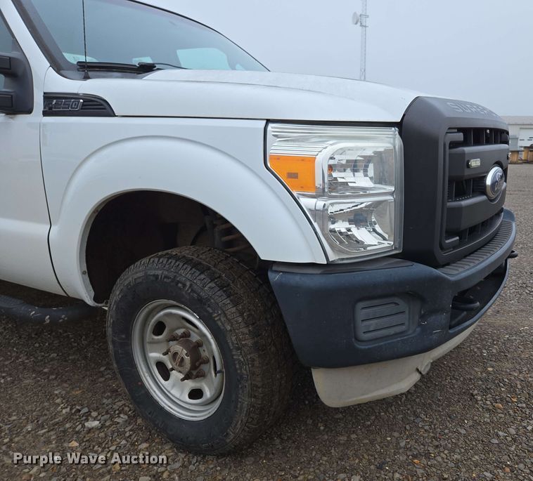 image for item DP6408 2011 Ford F250 Super Duty utility bed pickup truck