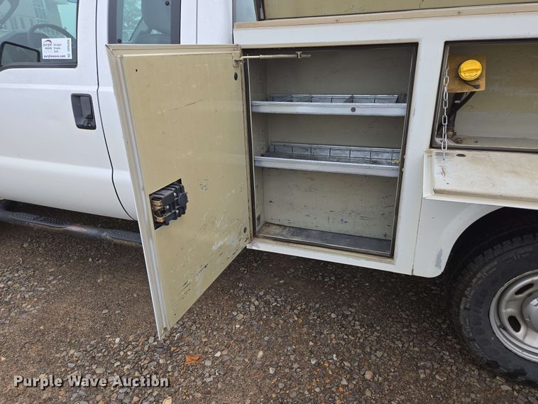 image for item DP6408 2011 Ford F250 Super Duty utility bed pickup truck