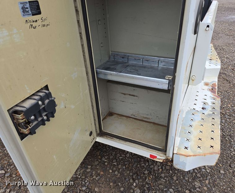 image for item DP6408 2011 Ford F250 Super Duty utility bed pickup truck