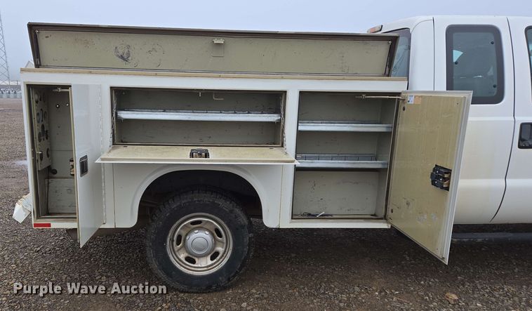 image for item DP6408 2011 Ford F250 Super Duty utility bed pickup truck