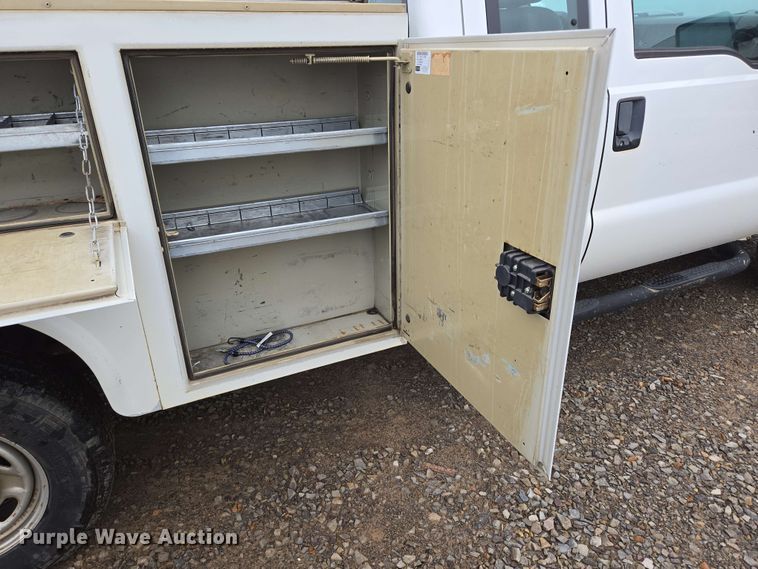 image for item DP6408 2011 Ford F250 Super Duty utility bed pickup truck