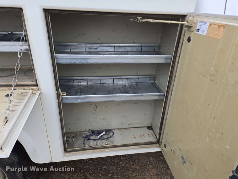 image for item DP6408 2011 Ford F250 Super Duty utility bed pickup truck