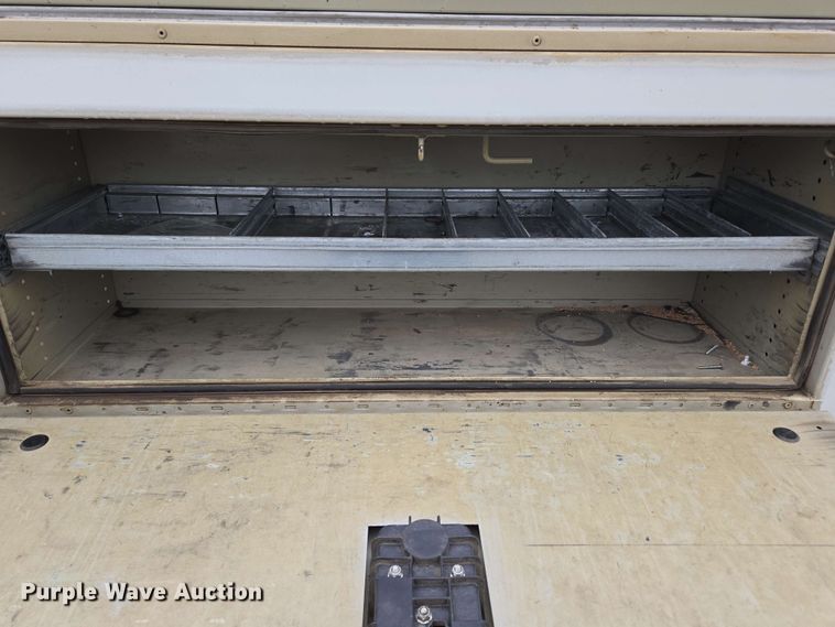 image for item DP6408 2011 Ford F250 Super Duty utility bed pickup truck