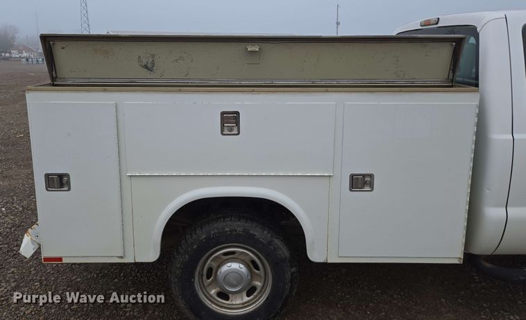 image for item DP6408 2011 Ford F250 Super Duty utility bed pickup truck