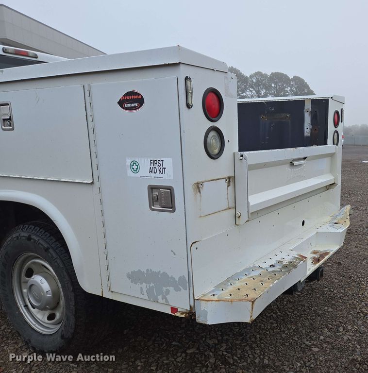 image for item DP6408 2011 Ford F250 Super Duty utility bed pickup truck