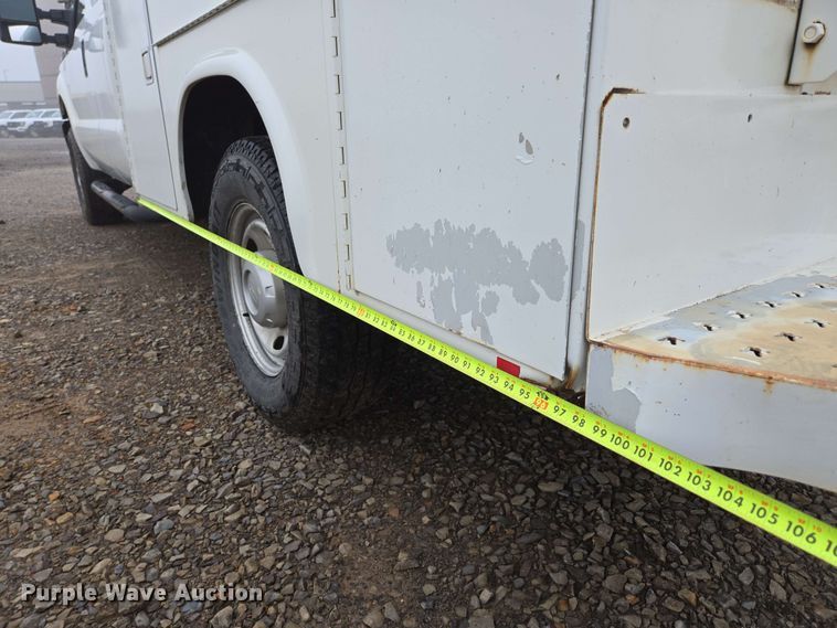 image for item DP6408 2011 Ford F250 Super Duty utility bed pickup truck