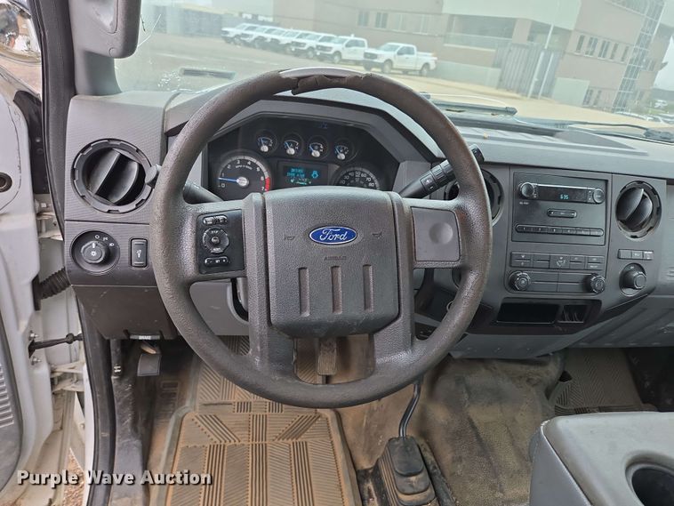 image for item DP6408 2011 Ford F250 Super Duty utility bed pickup truck