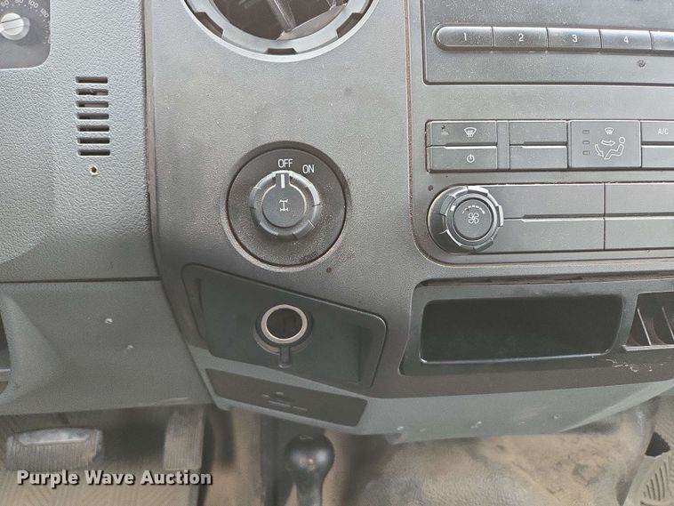 image for item DP6408 2011 Ford F250 Super Duty utility bed pickup truck