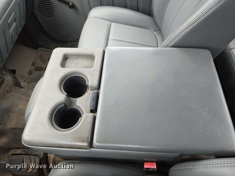 image for item DP6408 2011 Ford F250 Super Duty utility bed pickup truck