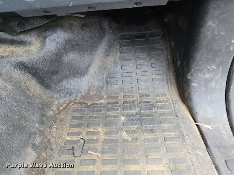 image for item DP6408 2011 Ford F250 Super Duty utility bed pickup truck