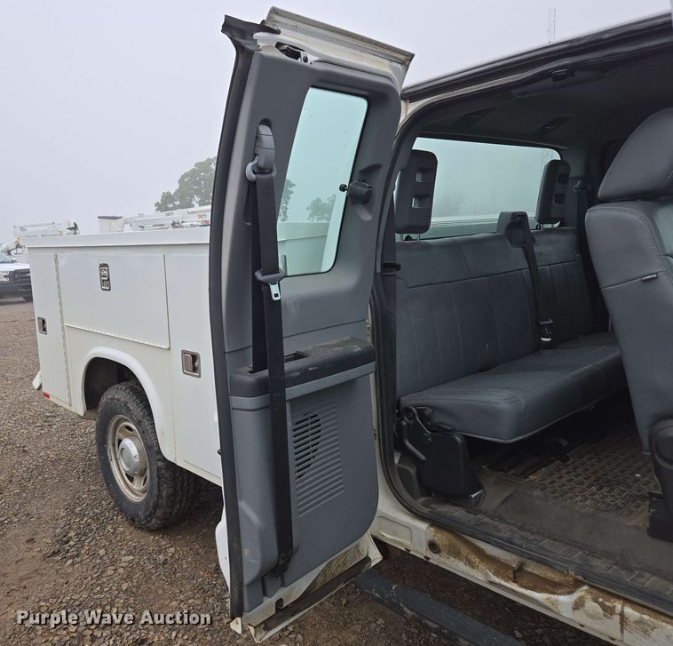 image for item DP6408 2011 Ford F250 Super Duty utility bed pickup truck