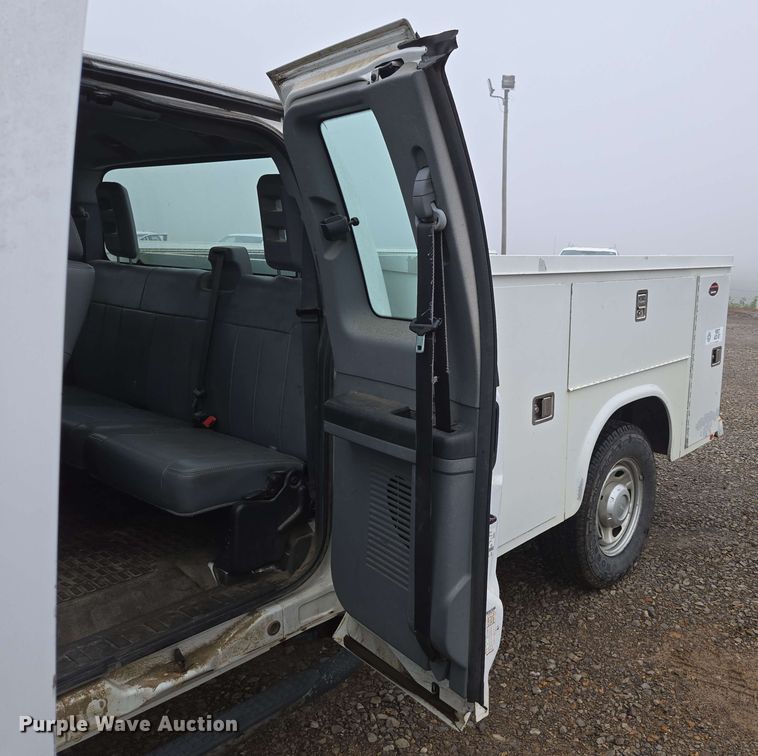 image for item DP6408 2011 Ford F250 Super Duty utility bed pickup truck