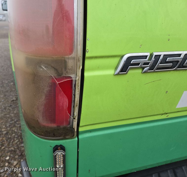 image for item DP6409 2014 Ford F150 SuperCab pickup truck