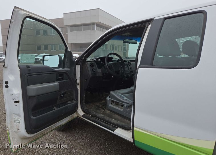 image for item DP6409 2014 Ford F150 SuperCab pickup truck