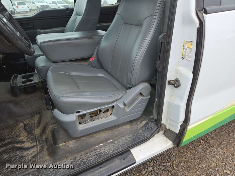 image for item DP6409 2014 Ford F150 SuperCab pickup truck