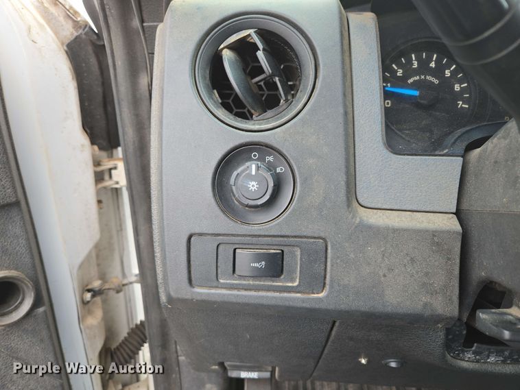 image for item DP6409 2014 Ford F150 SuperCab pickup truck