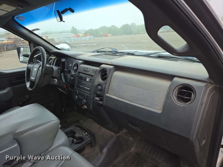 image for item DP6409 2014 Ford F150 SuperCab pickup truck