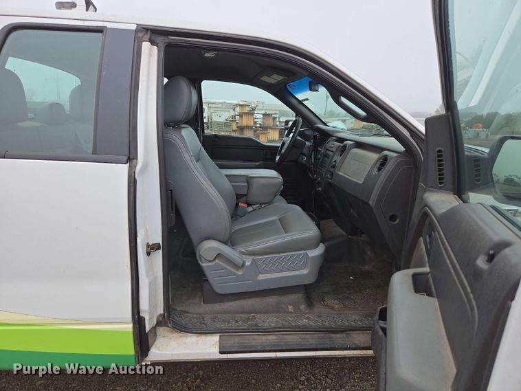 image for item DP6409 2014 Ford F150 SuperCab pickup truck