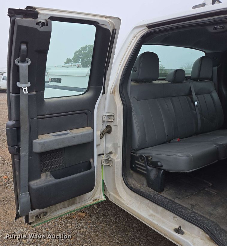 image for item DP6409 2014 Ford F150 SuperCab pickup truck