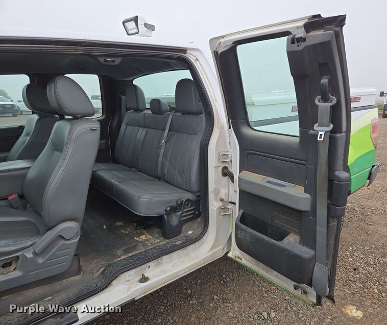 image for item DP6409 2014 Ford F150 SuperCab pickup truck