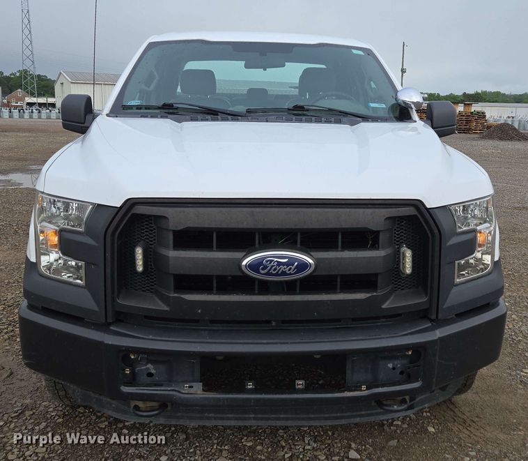 image for item DP6410 2016 Ford F150 XL SuperCab pickup truck