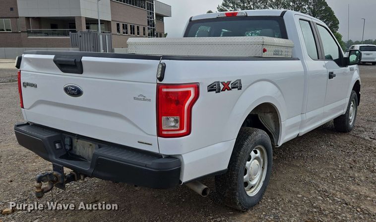 image for item DP6410 2016 Ford F150 XL SuperCab pickup truck