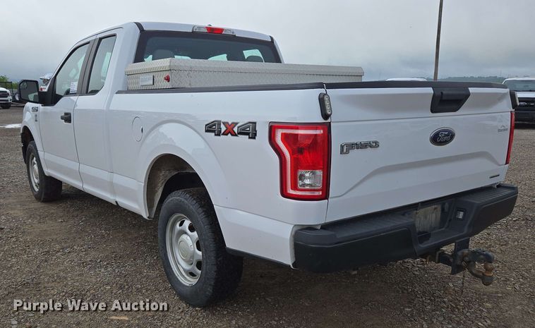 image for item DP6410 2016 Ford F150 XL SuperCab pickup truck