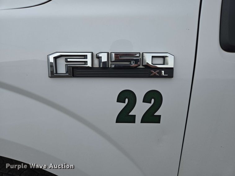 image for item DP6410 2016 Ford F150 XL SuperCab pickup truck