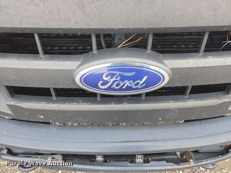 image for item DP6410 2016 Ford F150 XL SuperCab pickup truck