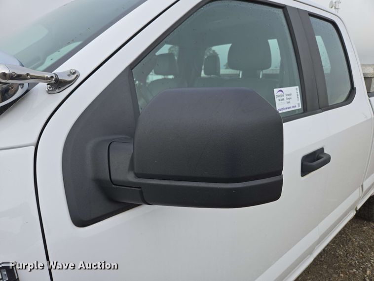 image for item DP6410 2016 Ford F150 XL SuperCab pickup truck