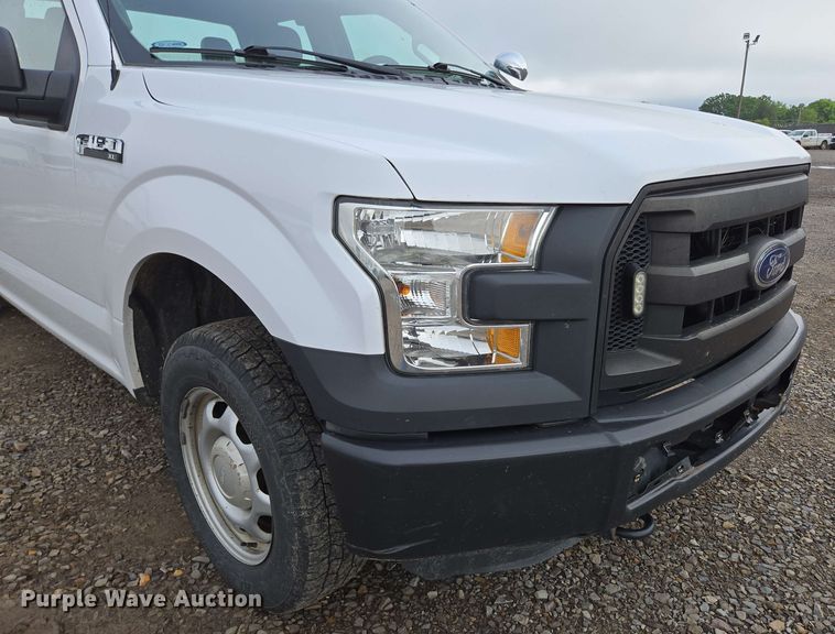 image for item DP6410 2016 Ford F150 XL SuperCab pickup truck