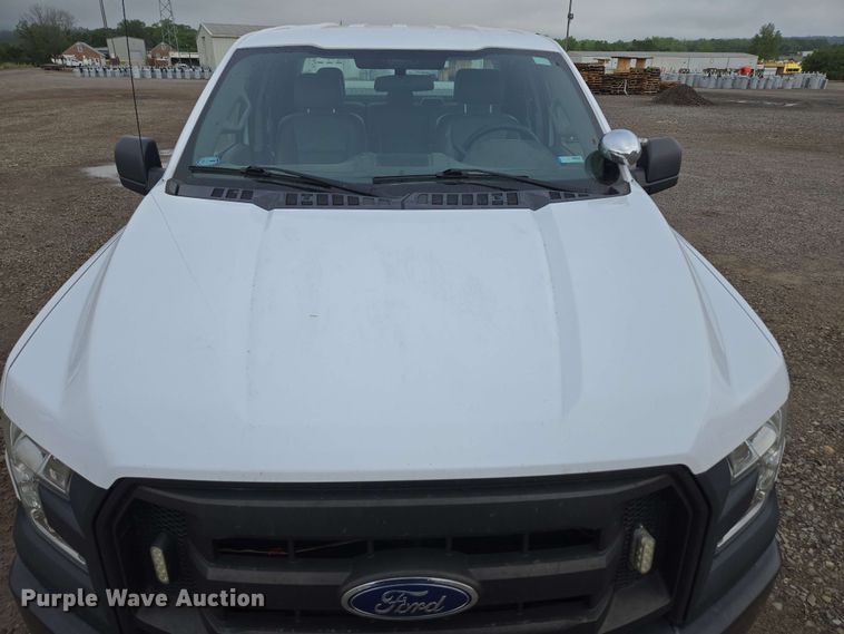 image for item DP6410 2016 Ford F150 XL SuperCab pickup truck