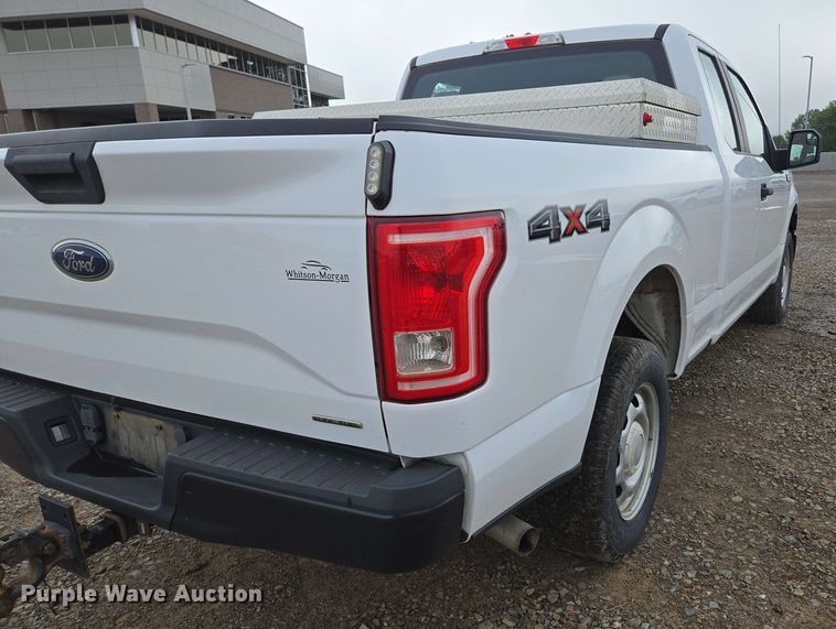 image for item DP6410 2016 Ford F150 XL SuperCab pickup truck
