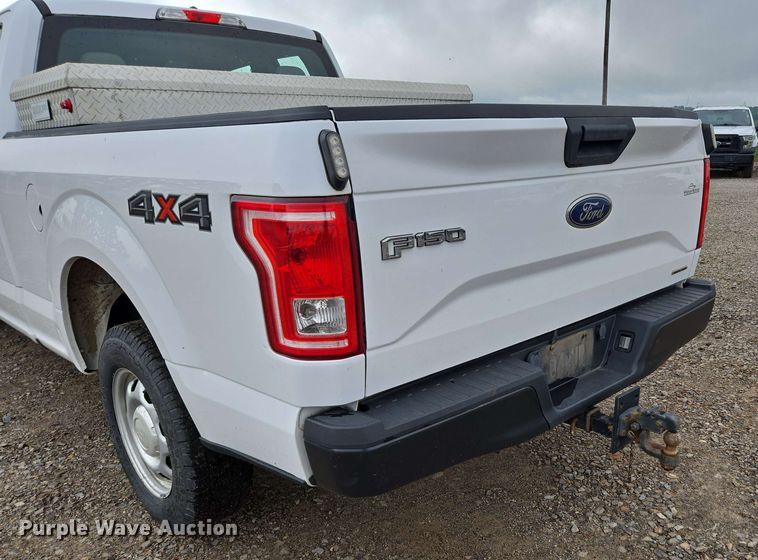 image for item DP6410 2016 Ford F150 XL SuperCab pickup truck