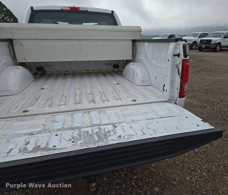 image for item DP6410 2016 Ford F150 XL SuperCab pickup truck