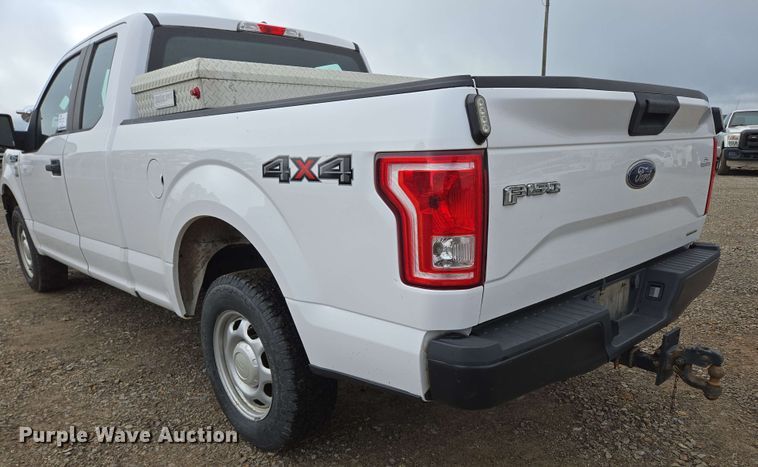 image for item DP6410 2016 Ford F150 XL SuperCab pickup truck