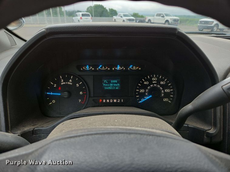 image for item DP6410 2016 Ford F150 XL SuperCab pickup truck