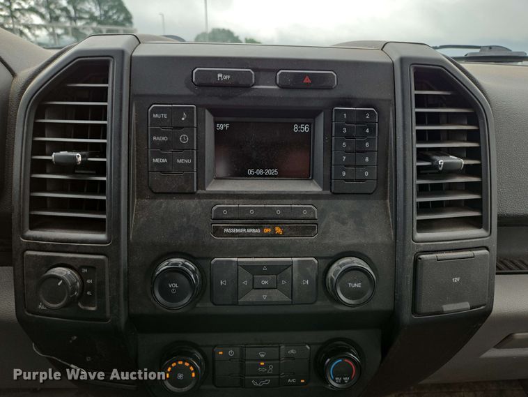 image for item DP6410 2016 Ford F150 XL SuperCab pickup truck