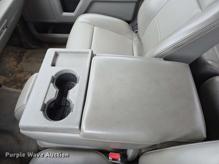 image for item DP6410 2016 Ford F150 XL SuperCab pickup truck