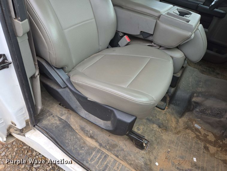 image for item DP6410 2016 Ford F150 XL SuperCab pickup truck