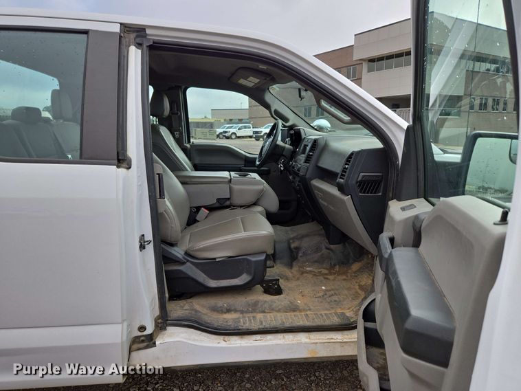 image for item DP6410 2016 Ford F150 XL SuperCab pickup truck