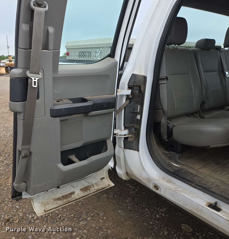 image for item DP6410 2016 Ford F150 XL SuperCab pickup truck